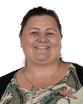 Louise Petersen, comptabilité