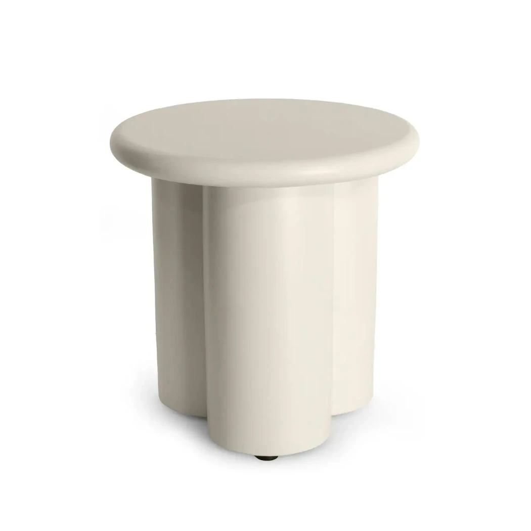 Table d'appoint Rib Beige Nacré par Happy Cocooning – Table d'appoint extérieure en composite nervuré de 45 cm